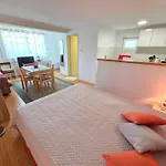 Apartament Zita With Terrace Crikvenica