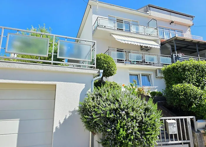 Zita With Terrace Apartament *